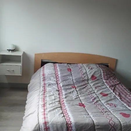 Studio De L'est Apartment